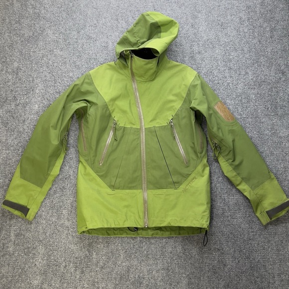 Arc'teryx Other - Men's Vintage Y2K Arc'teryx Canada Cactus Green Xs